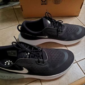 Nike Running Shoes Size 12 Mens